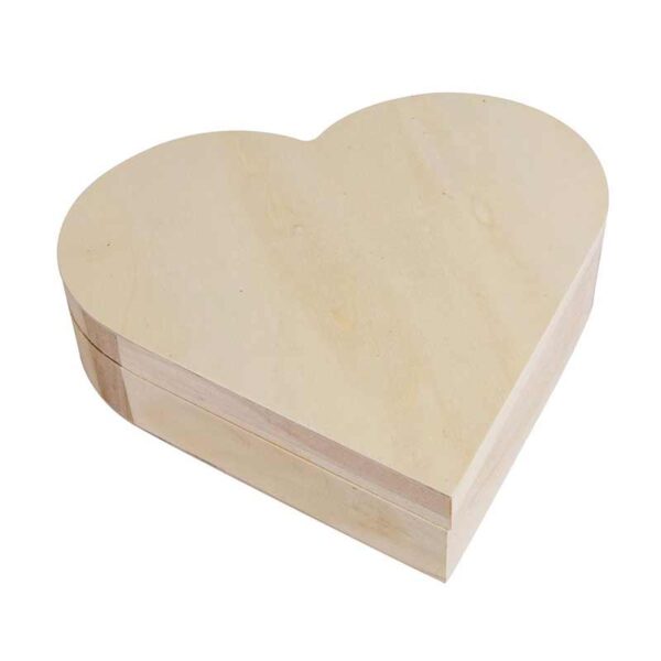 Holzbox in Herzform mit Magnetverschluss