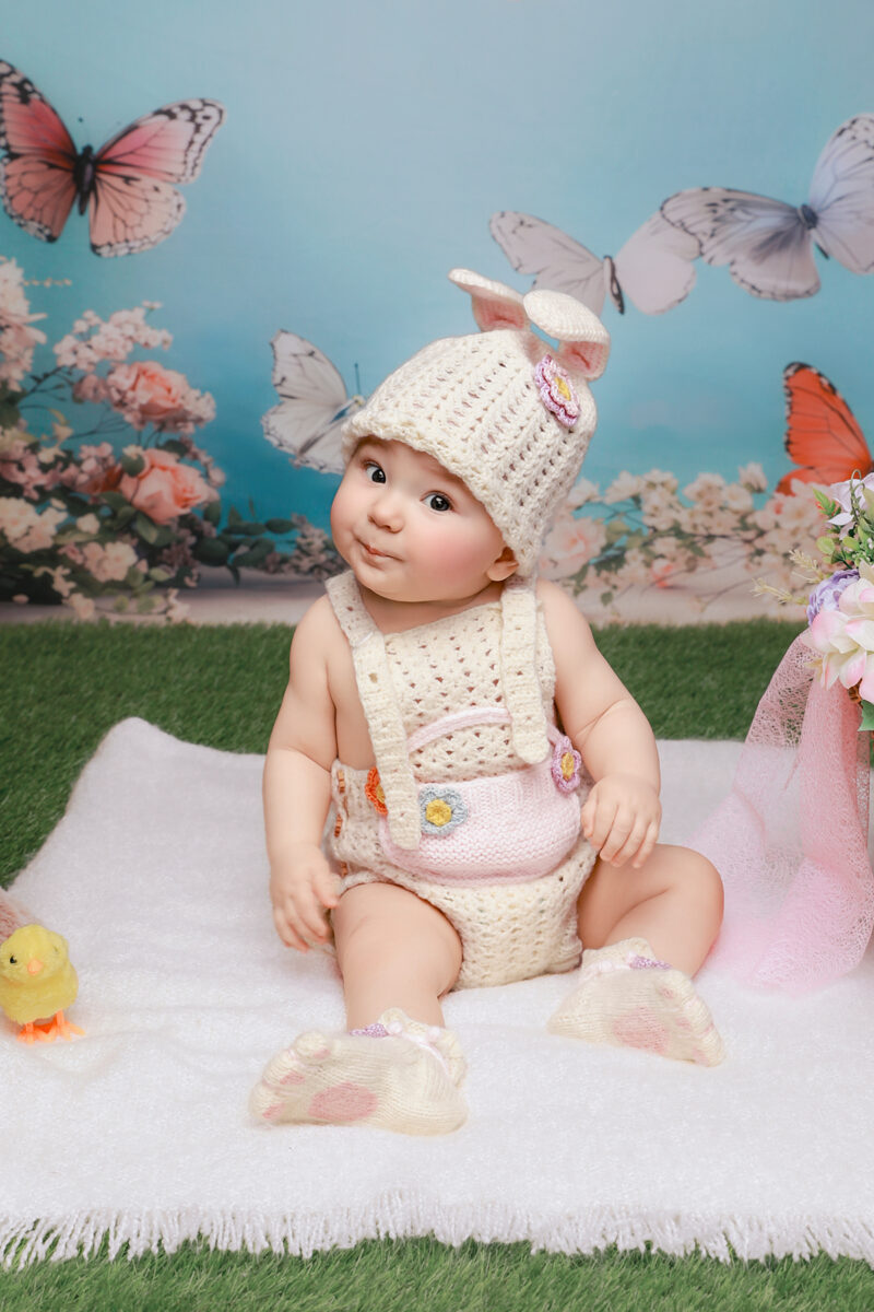 7 Monate Baby beim Oster Fotoshooting in Karlsruhe Atelier Stolzenburg